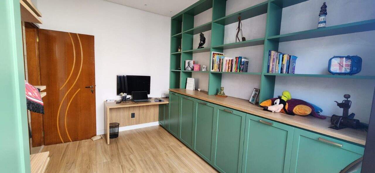 Casa à venda no Medeiros: 