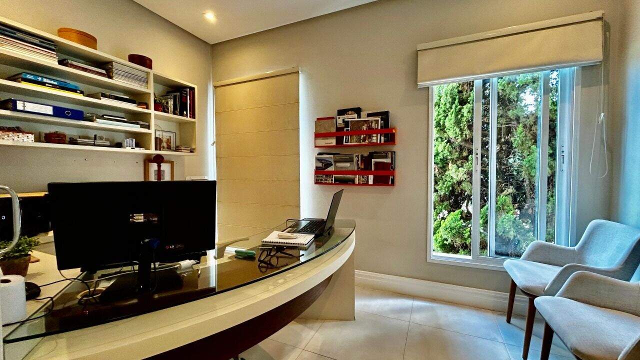 Casa à venda no Loteamento Reserva da Serra: 