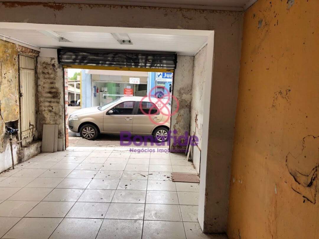 Casa à venda no Centro: 