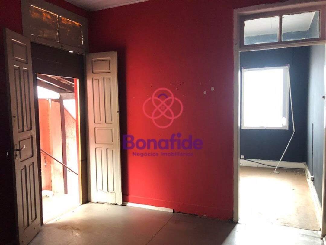 Casa à venda no Centro: 