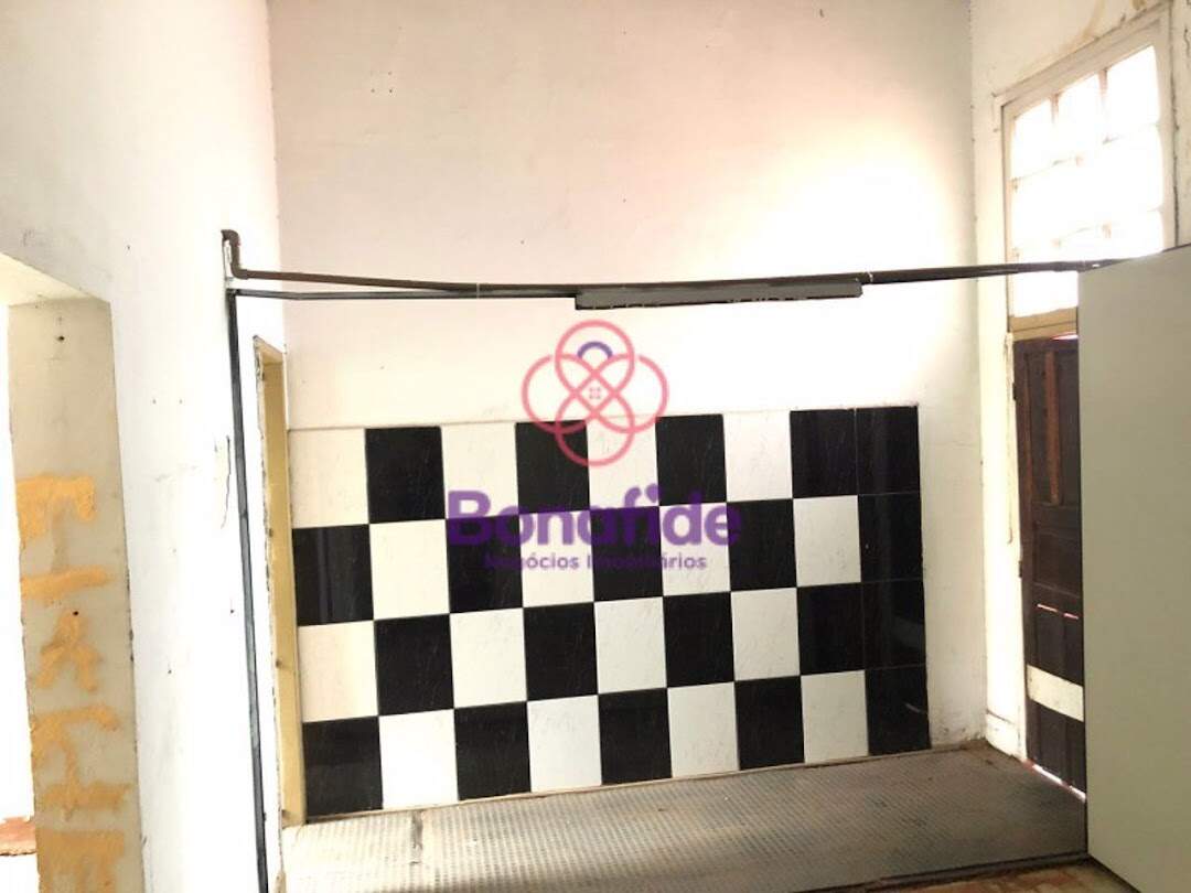 Casa à venda no Centro: 