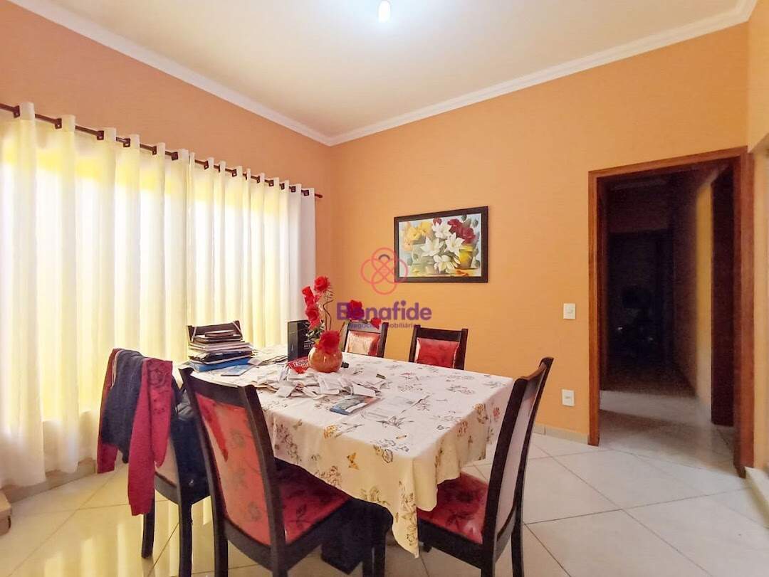 Casa à venda no Jardim Perola: 