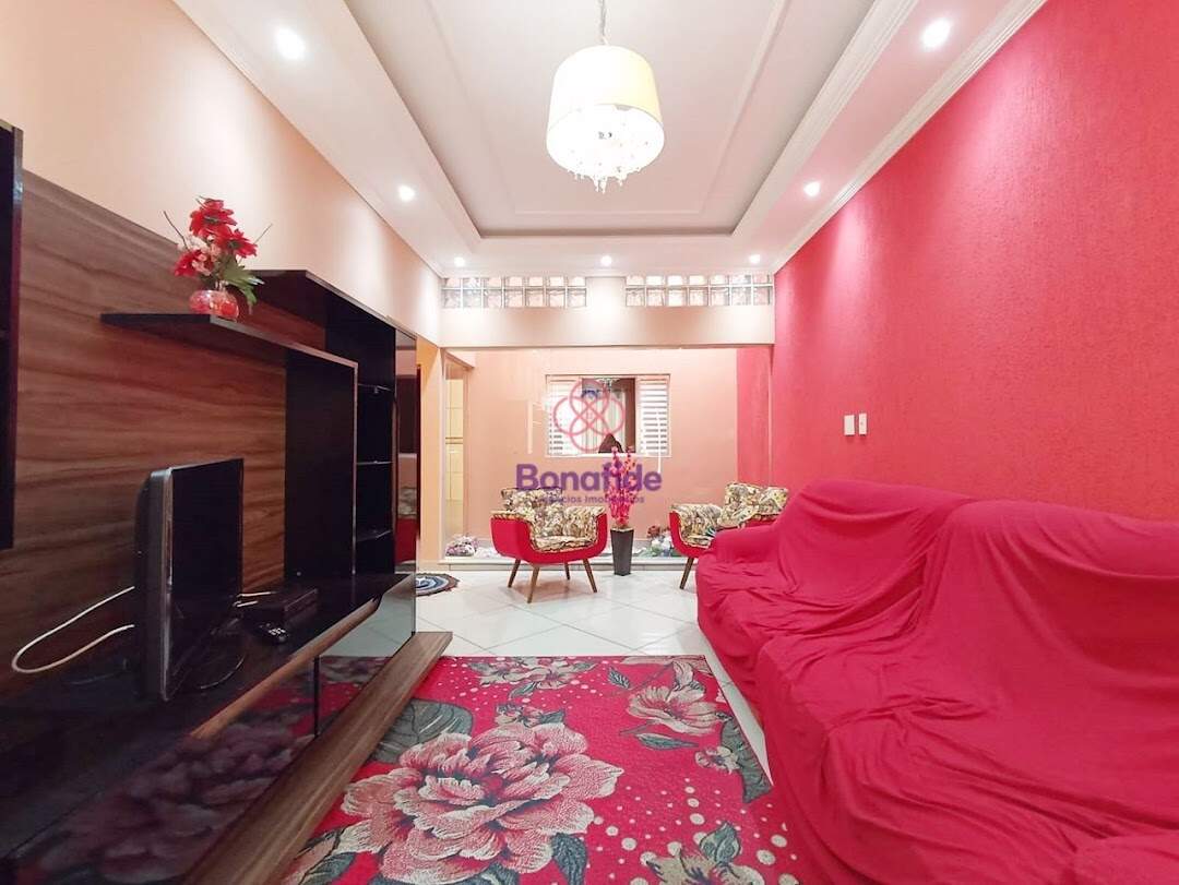 Casa à venda no Jardim Perola: 