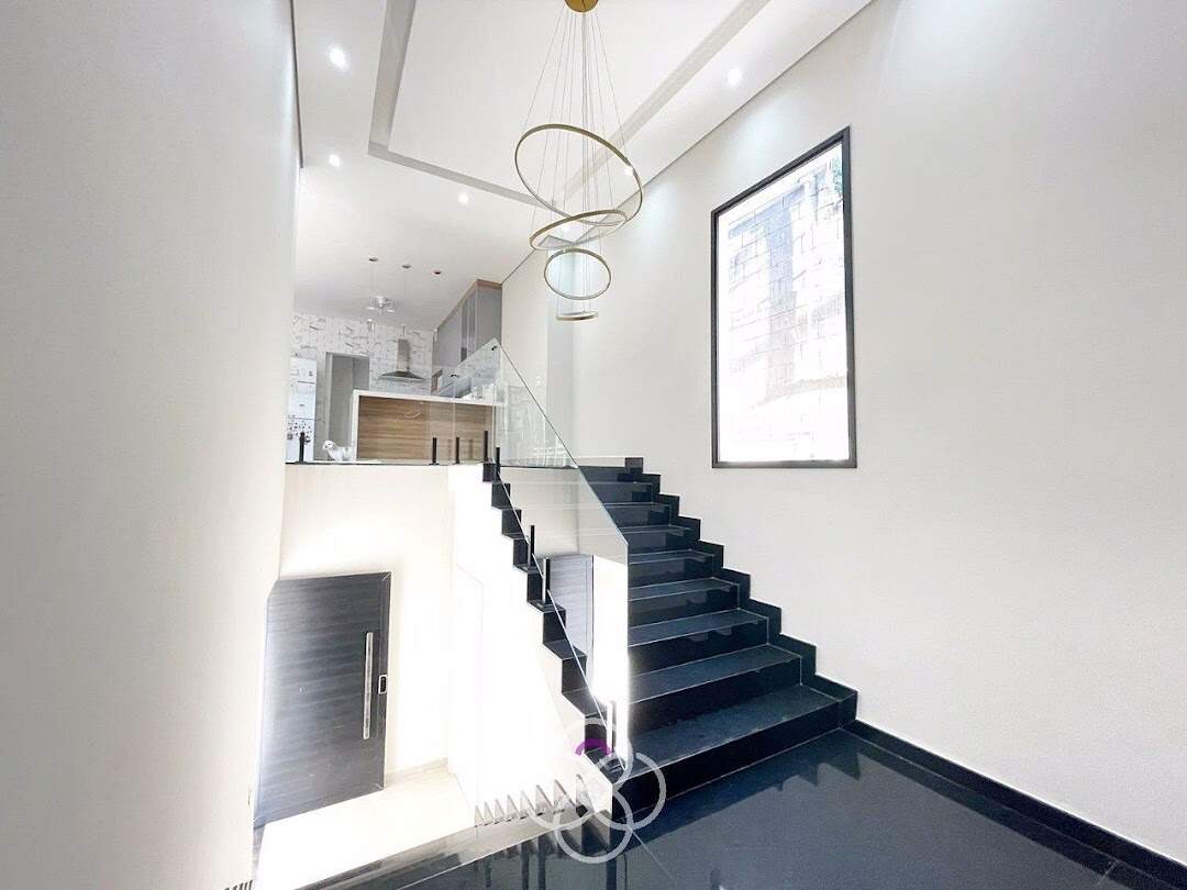 Casa à venda no Residencial Aziz Louveira: 