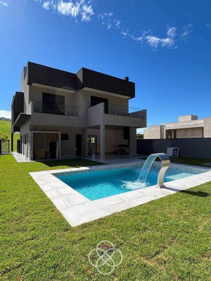 Casa à venda no Distrito Industrial: 