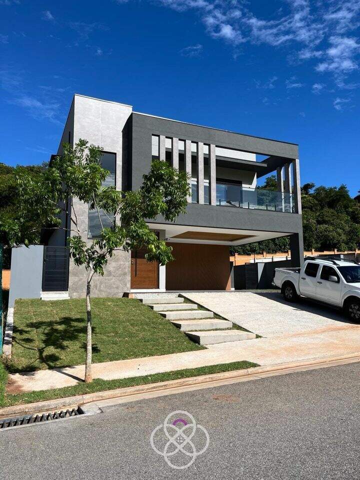 Casa à venda no Distrito Industrial: 