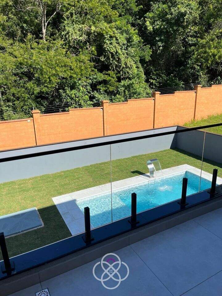 Casa à venda no Distrito Industrial: 