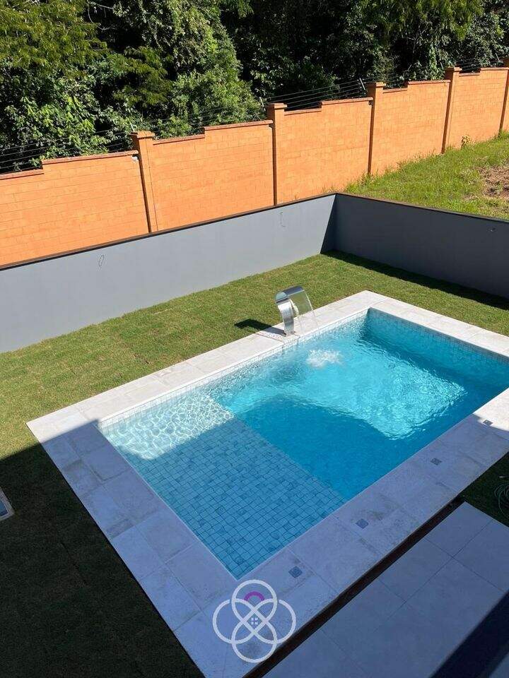 Casa à venda no Distrito Industrial: 