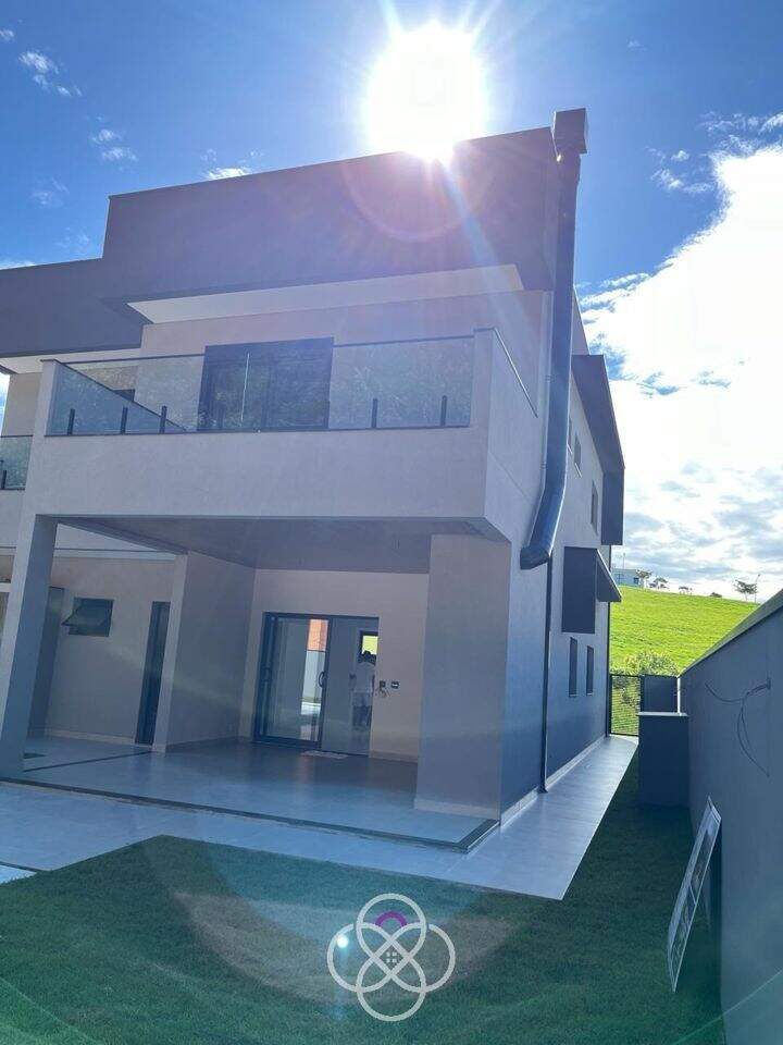 Casa à venda no Distrito Industrial: 