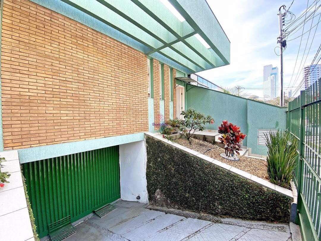 Casa à venda no Chácara Urbana: 