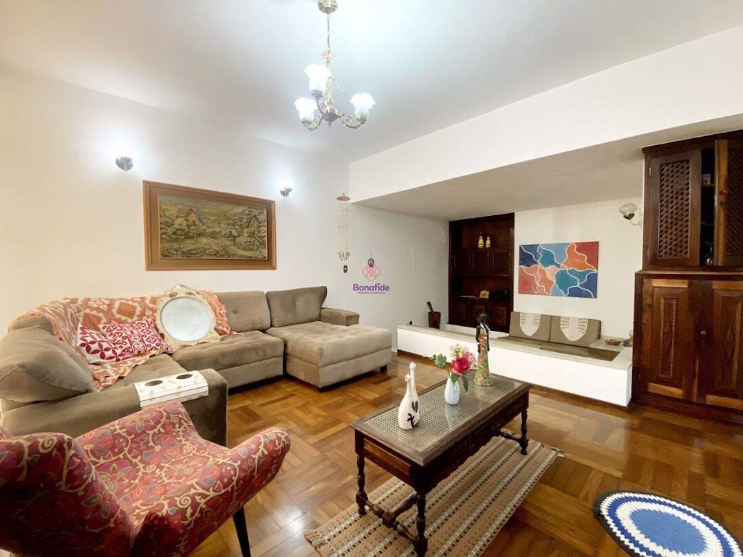 Casa à venda no Chácara Urbana: 