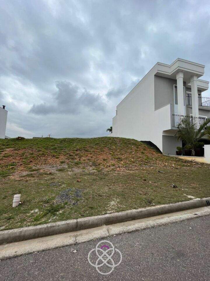 Terreno à venda no Recanto Quarto Centenário: 