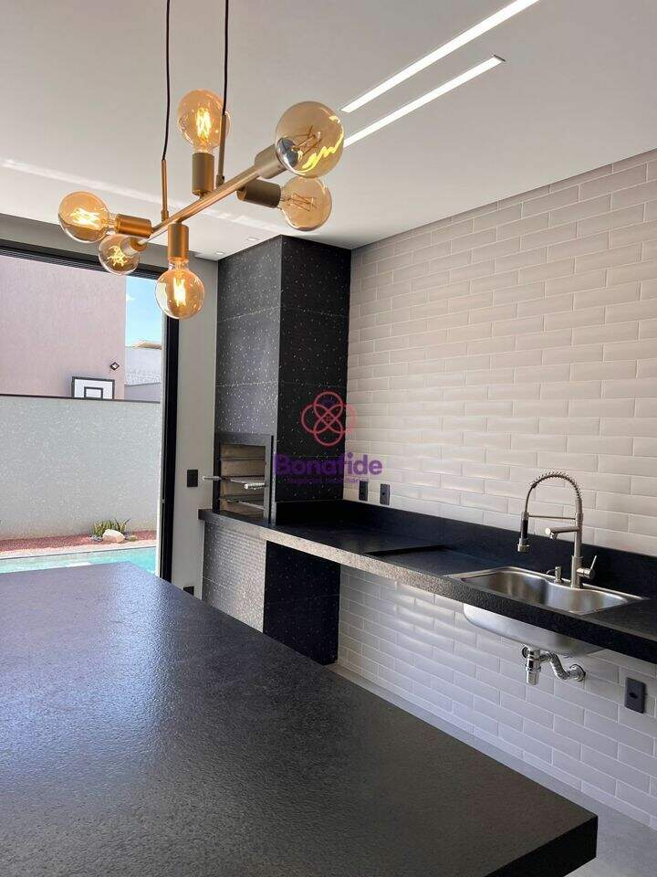 Casa à venda no Loteamento Reserva Ermida: 