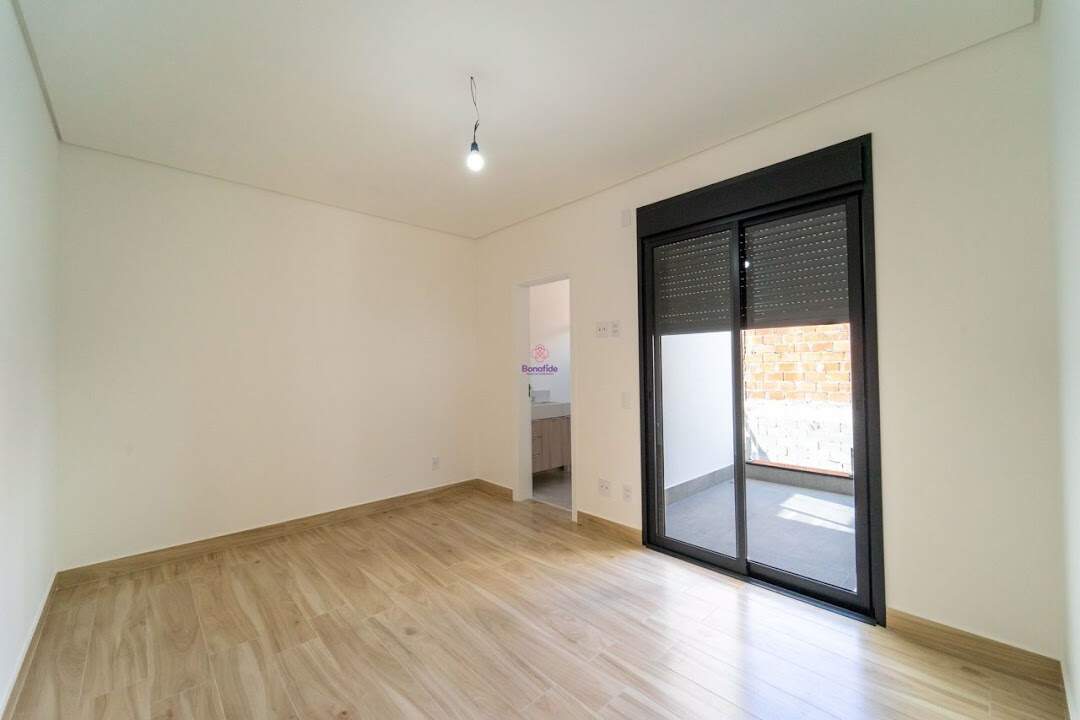 Casa à venda no Loteamento Reserva Ermida: 