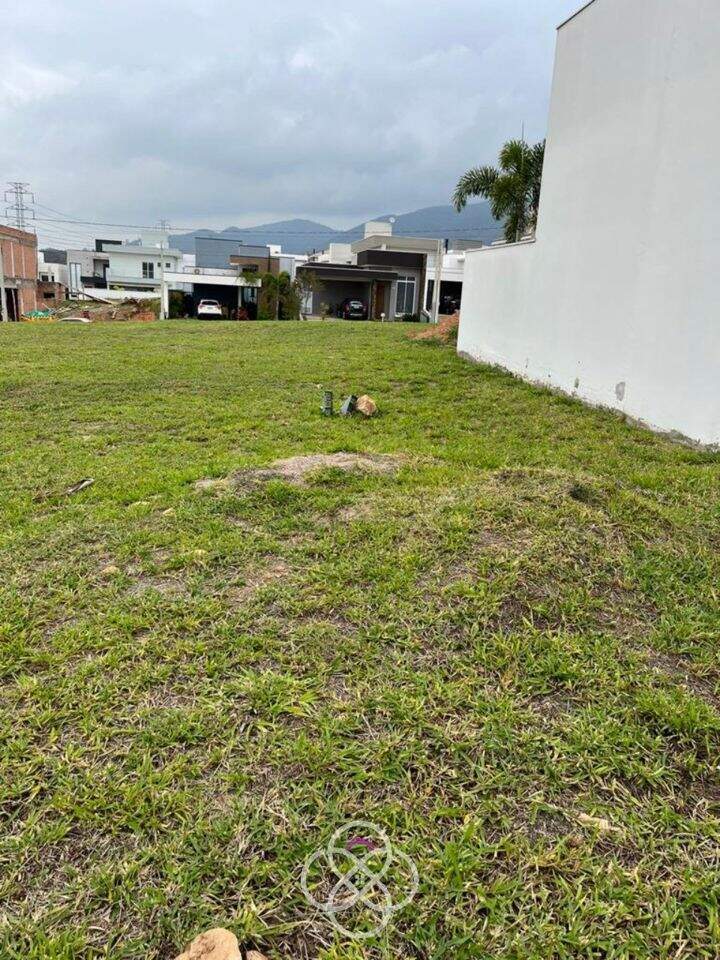 Terreno à venda no Recanto Quarto Centenário: 