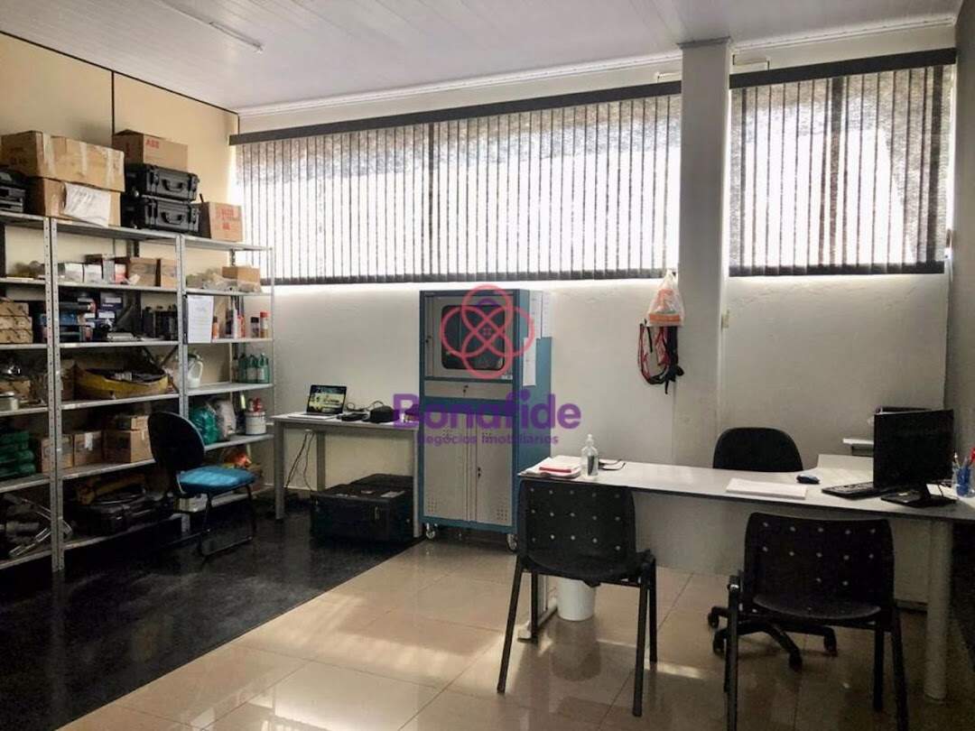 Galpão à venda no Jardim Marchissolo: 