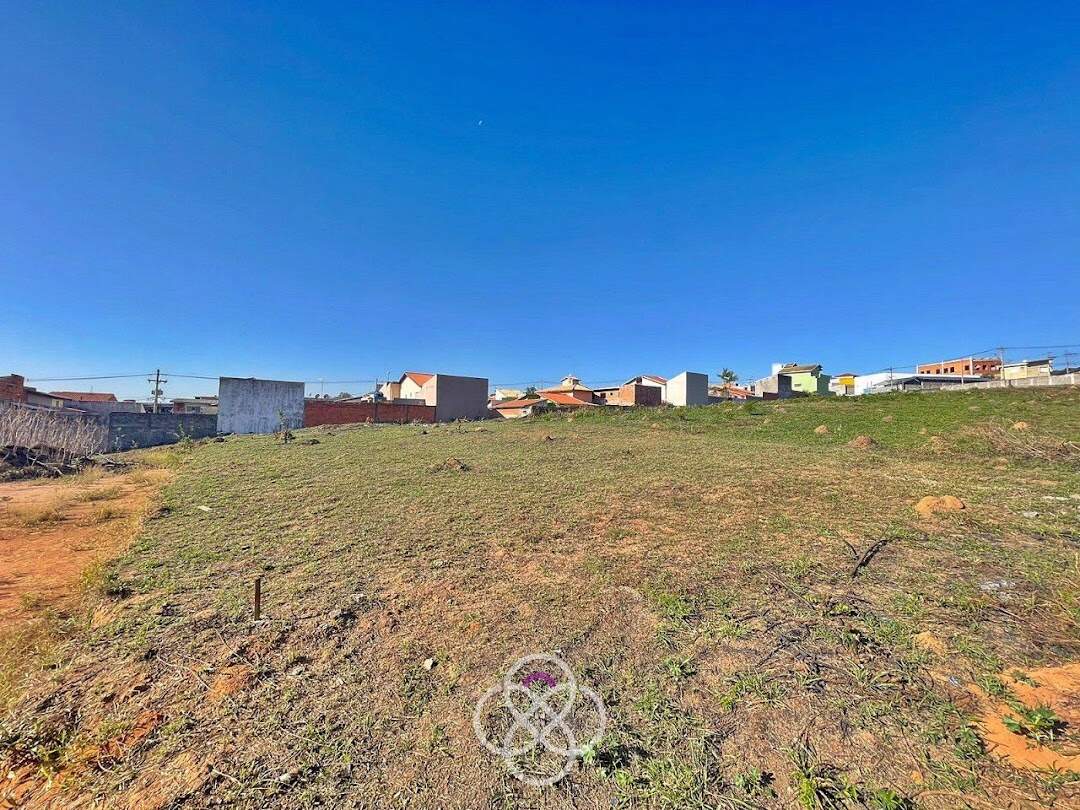 Terreno à venda no Medeiros: 