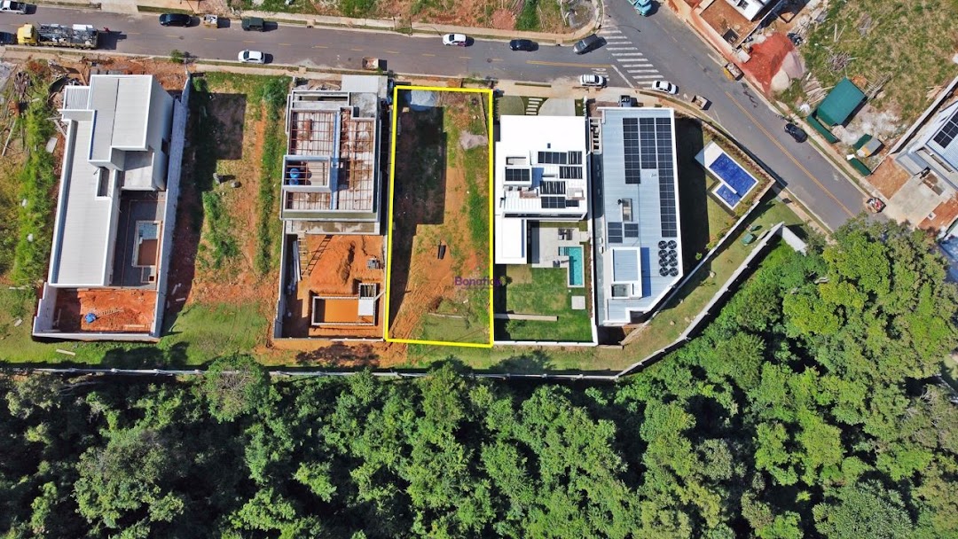 Terreno à venda no Jardim das Samambaias: 