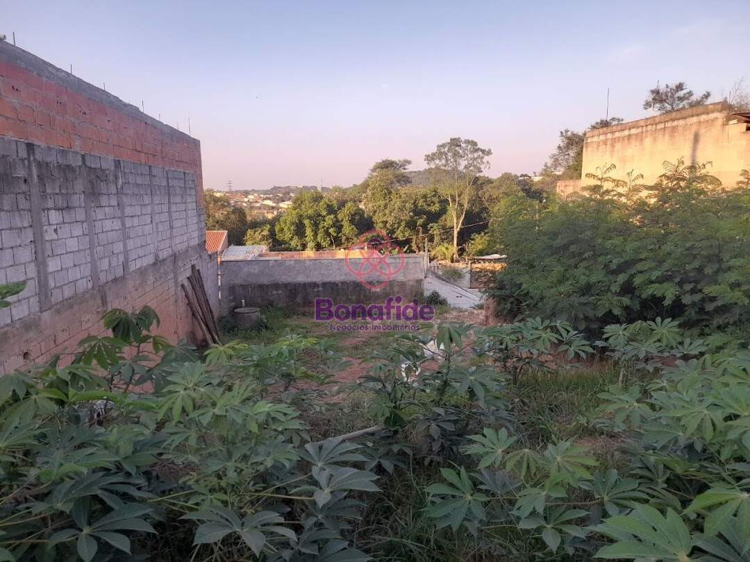 Terreno à venda no Jardim Santa Gertrudes: 