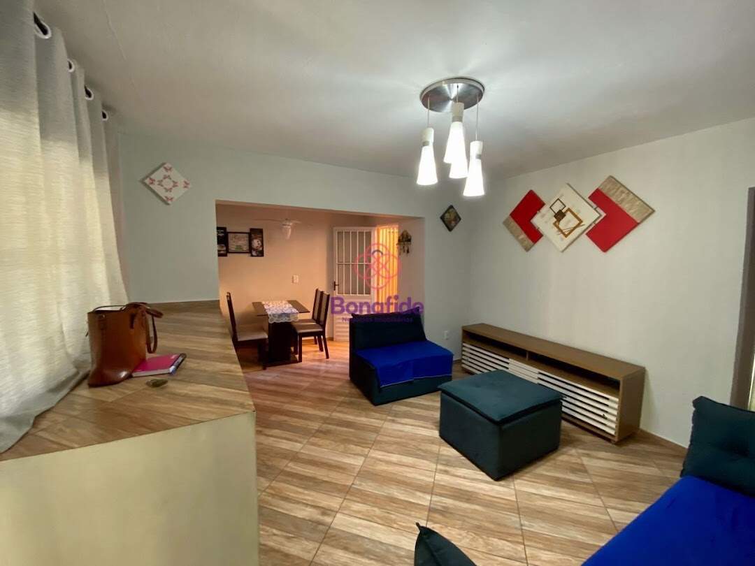 Casa à venda no Centro: 