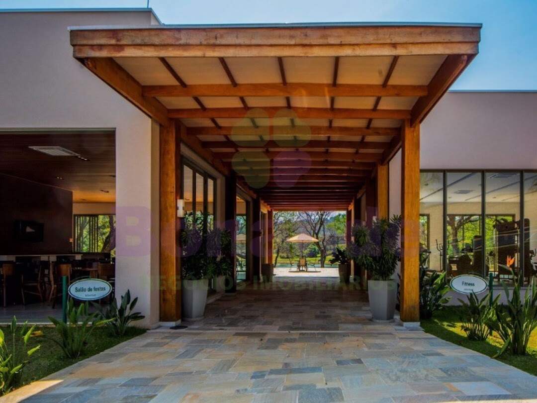 Terreno à venda no Santa Cândida: 