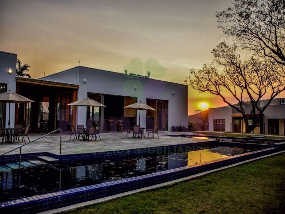 Terreno à venda no Santa Cândida: 