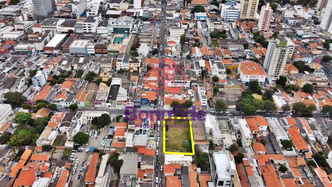 Terreno à venda no Centro: 