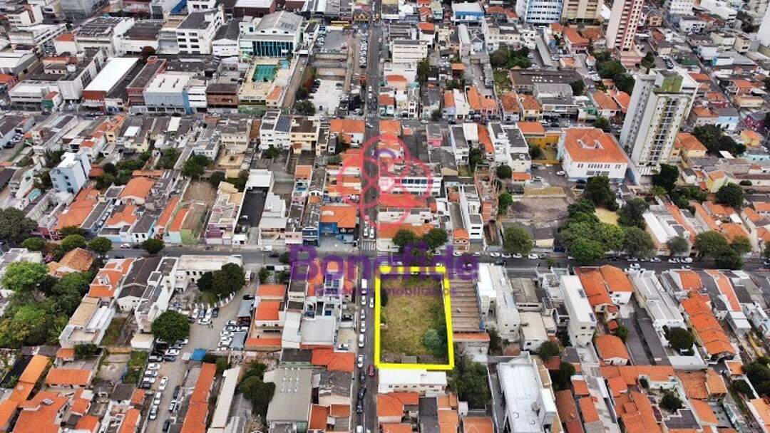 Terreno à venda no Centro: 