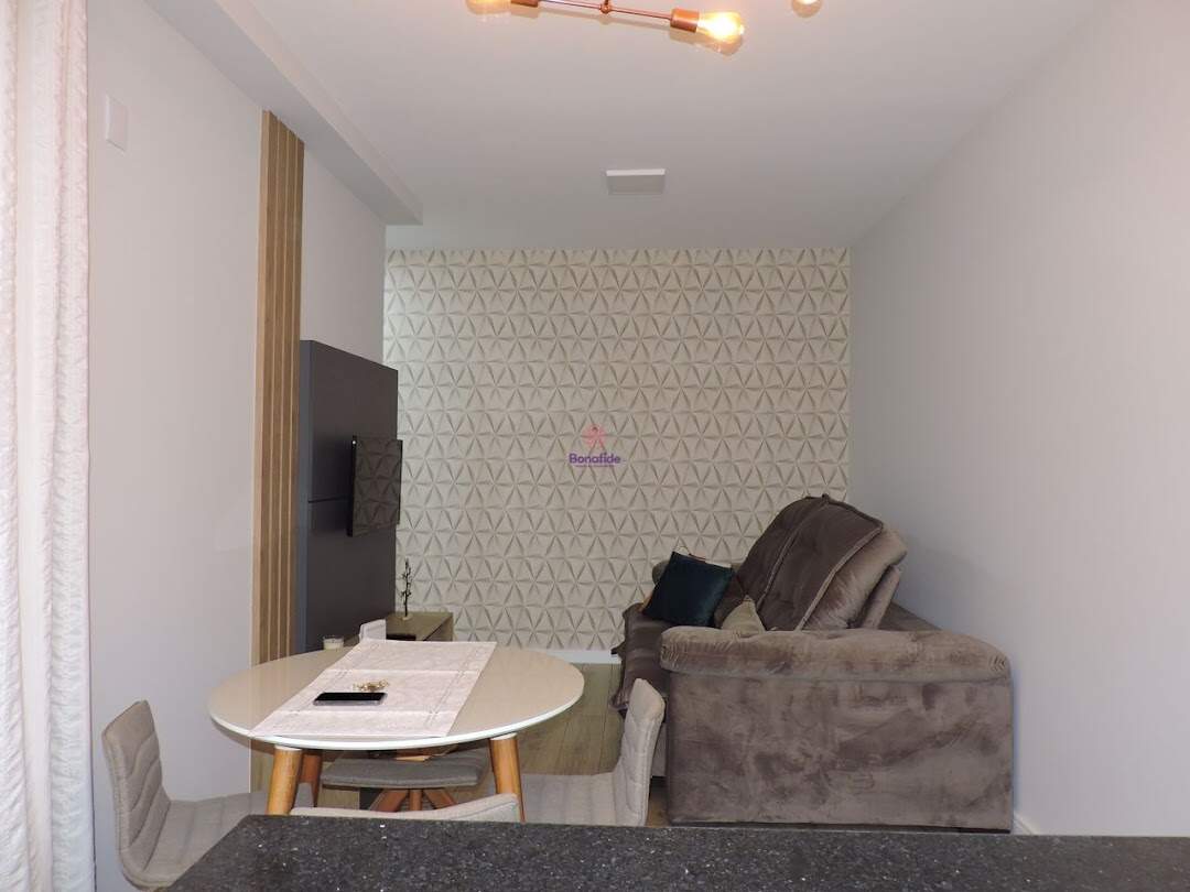 Apartamento à venda no Jardim do Lago: 