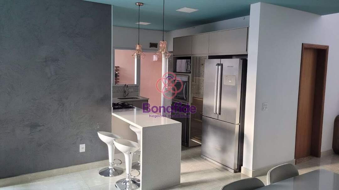 Casa à venda no Engordadouro: 