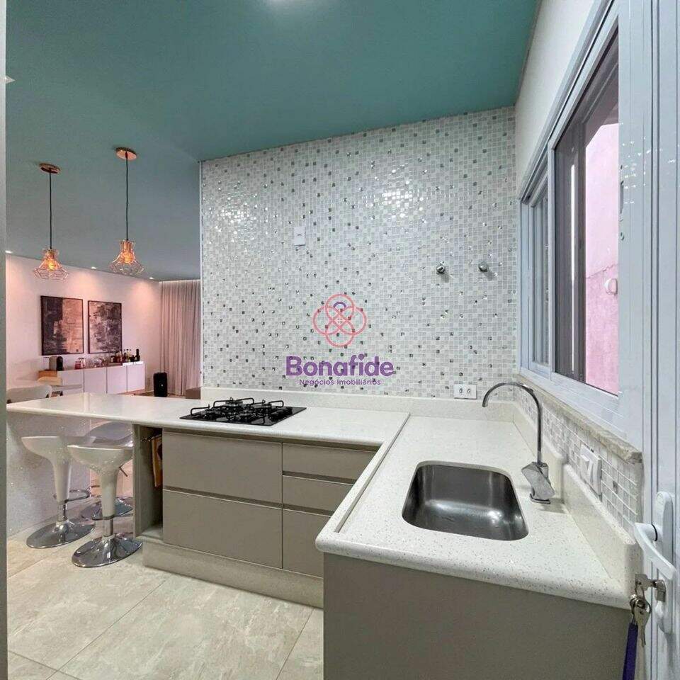 Casa à venda no Engordadouro: 