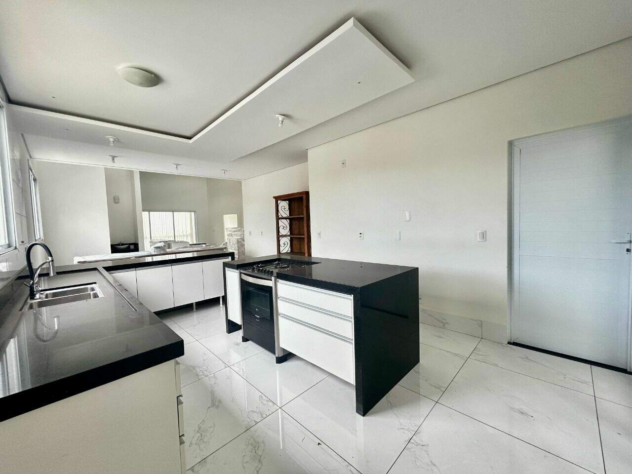 Casa à venda no Jardim Primavera: 