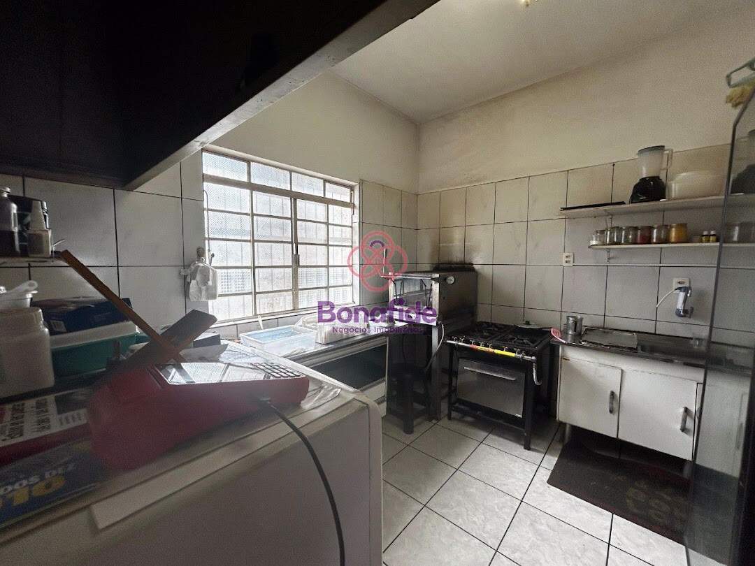 Casa à venda no Centro: 