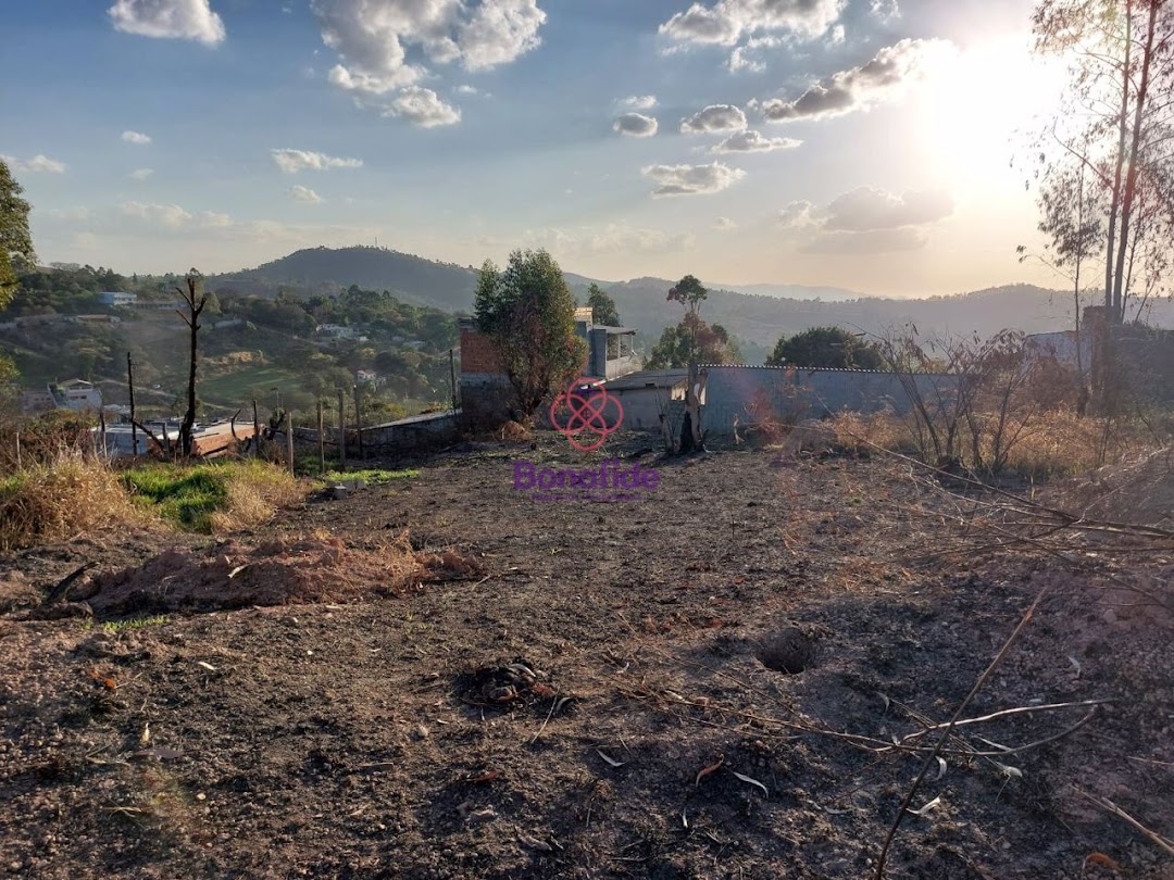 Terreno à venda no Parque Santana (Botujuru): 