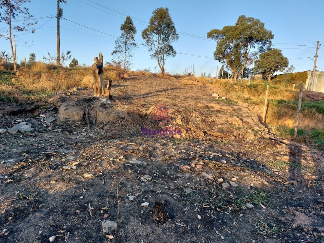 Terreno à venda no Parque Santana (Botujuru): 