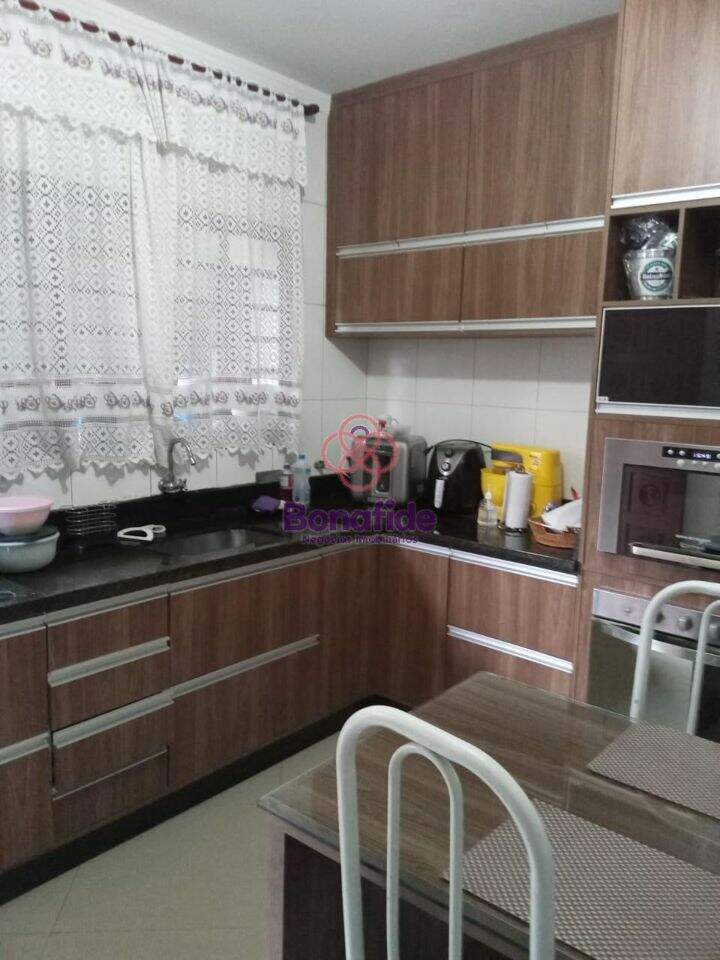 Casa à venda no Jardim América I: 