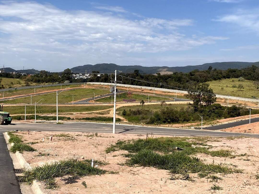 Terreno à venda no Recanto Quarto Centenário: 