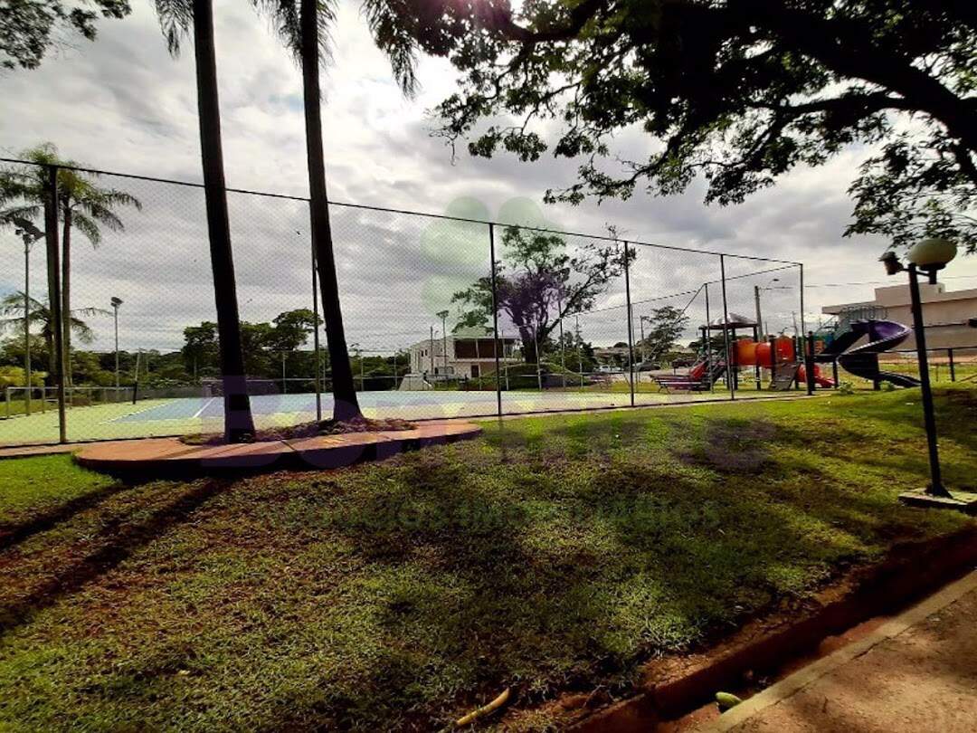 Terreno à venda no Jardim Celeste: 