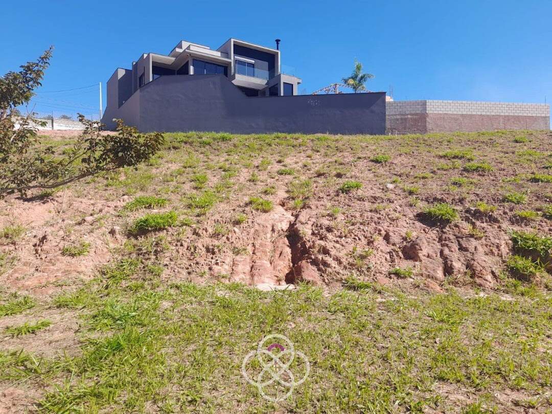 Terreno à venda no Jardim Celeste: 