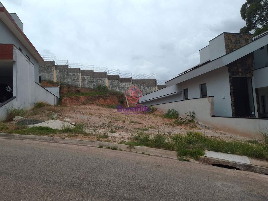 Terreno à venda no Jardim Celeste: 