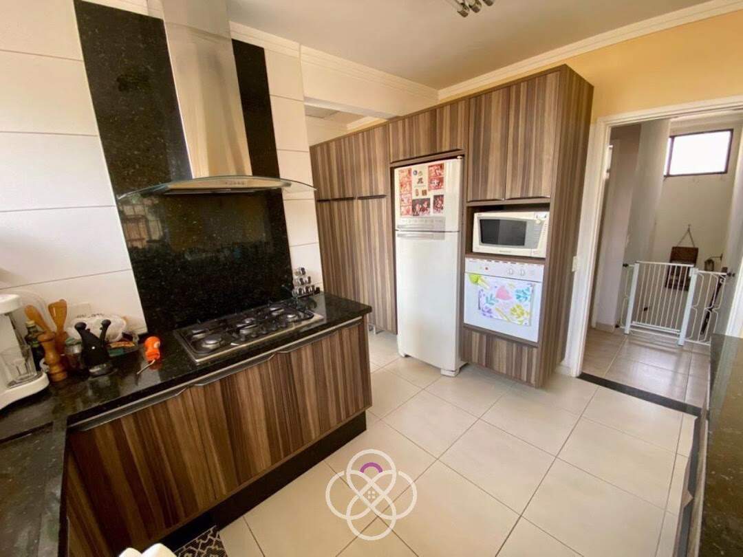 Casa à venda no Centro: 