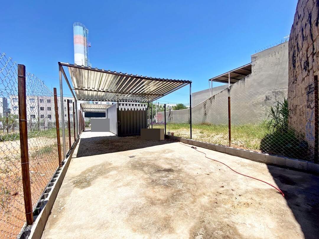 Terreno à venda no Fazenda Grande: 