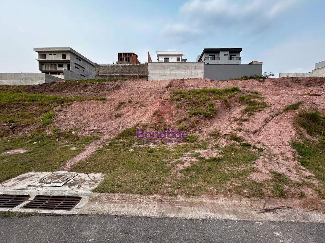 Terreno à venda no Horto Florestal: 