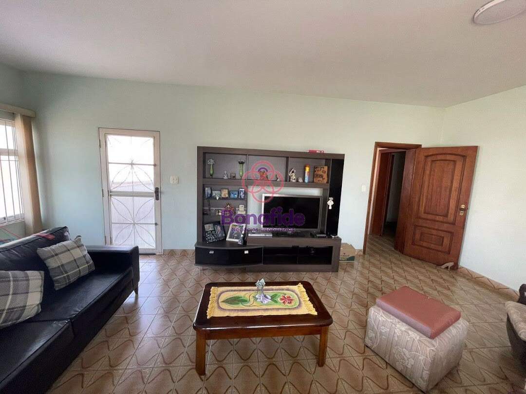 Casa à venda no Vila Thomazina: 