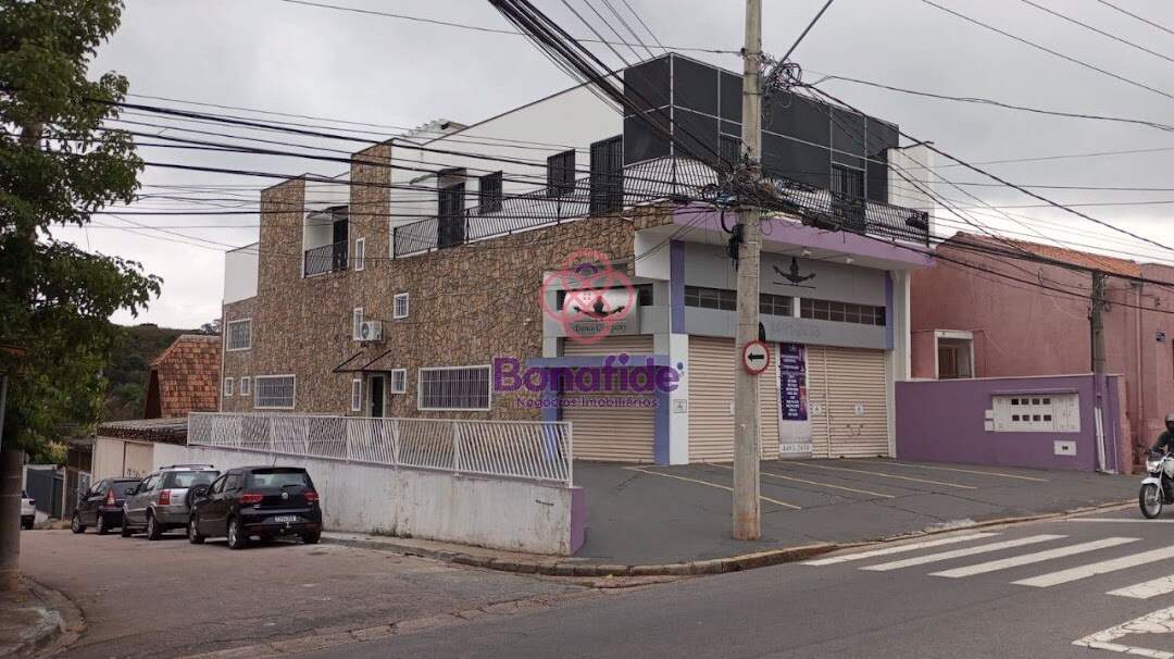 Prédio à venda no Colônia: 