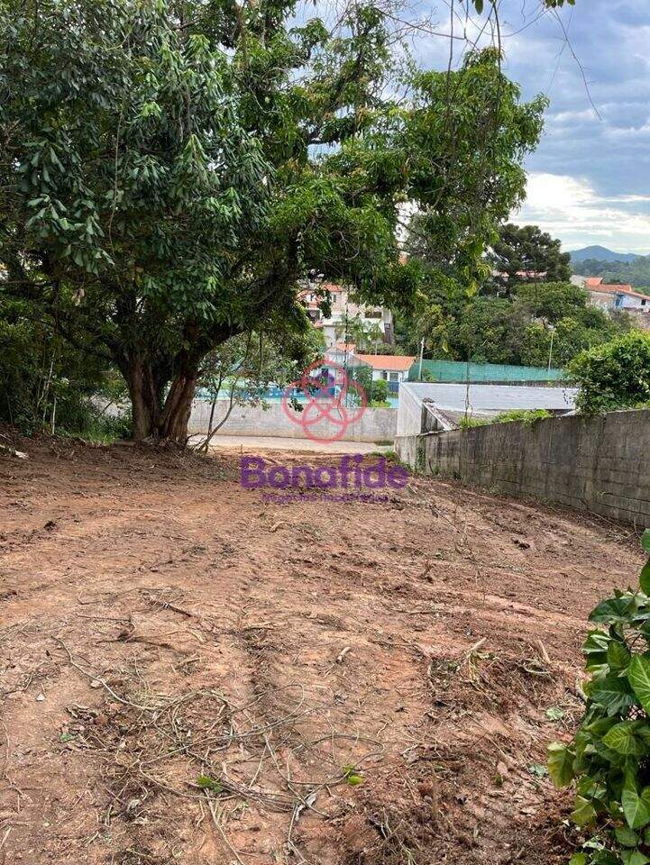 Terreno à venda no Jardim Santa Gertrudes: 