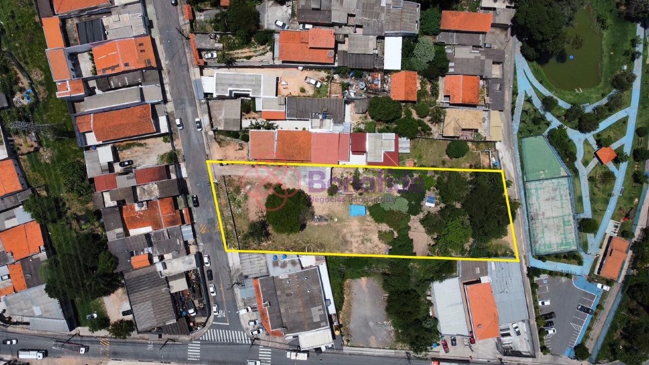 Terreno à venda no Jardim Santa Gertrudes: 