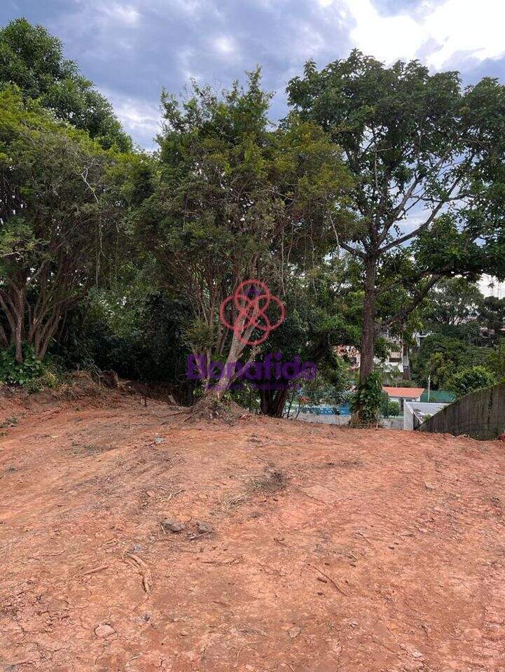 Terreno à venda no Jardim Santa Gertrudes: 