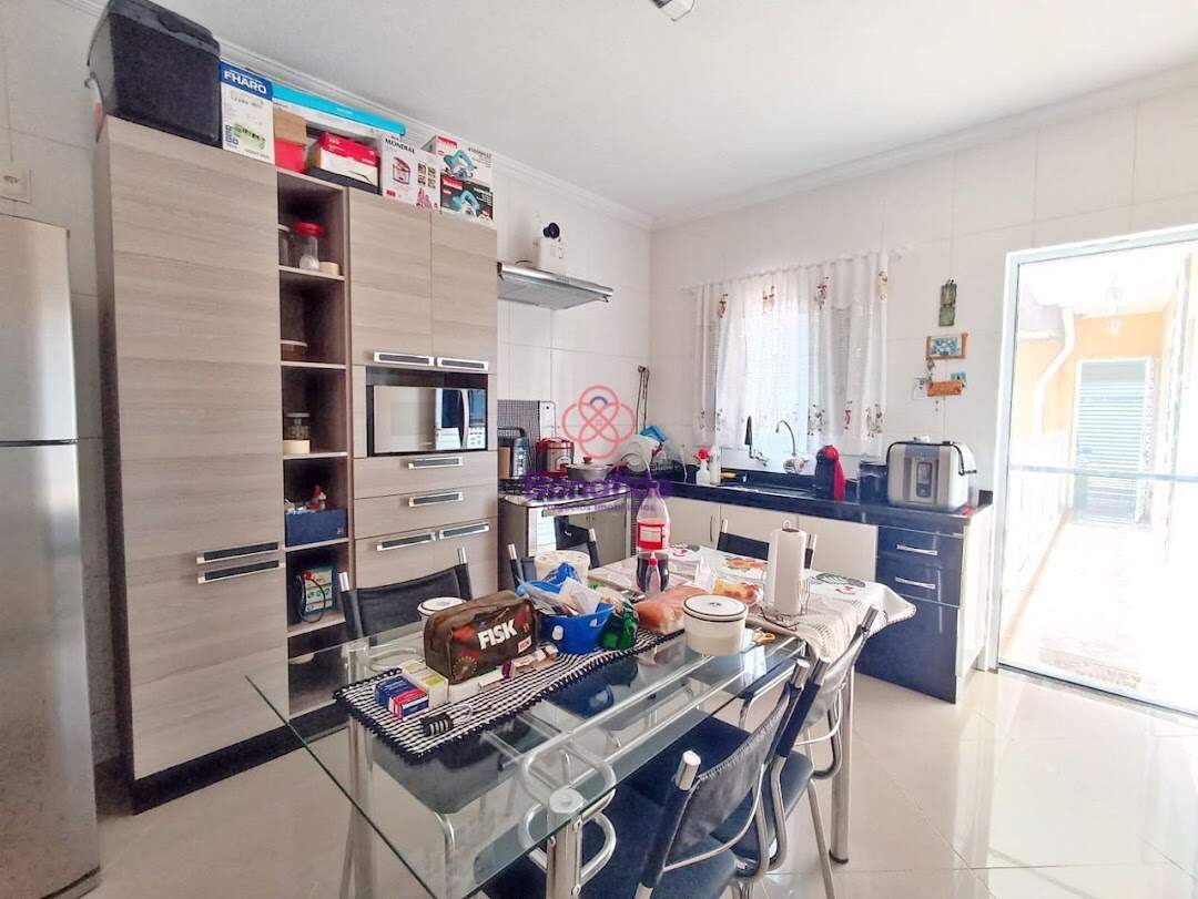 Casa à venda no Jardim Marambaia: 