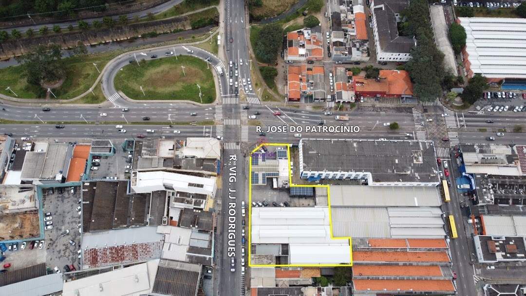 Área à venda no Centro: 